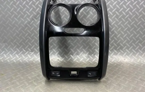 Dacia Duster Dashboard center trim panel 