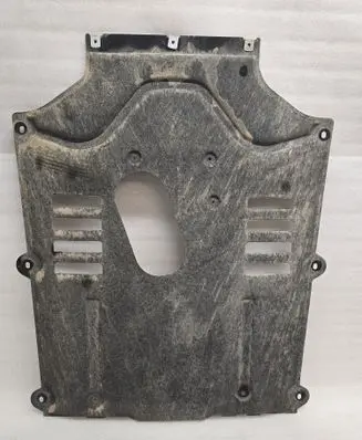 Porsche Macan (95B) Engine splash shield/under tray 95B825209