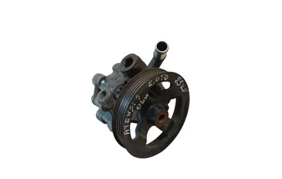 Toyota Avensis T250 Power steering pump