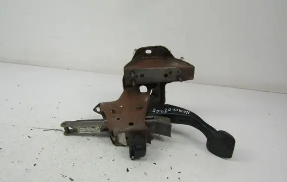 Seat Ibiza IV (6J,6P) Brake pedal 
