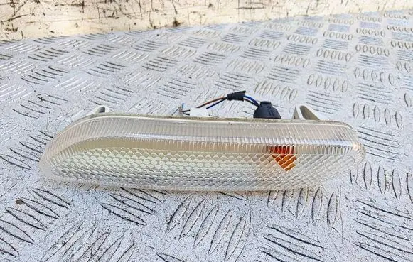 Mini Cooper Countryman R60 Front fender indicator light 9802568 9802570