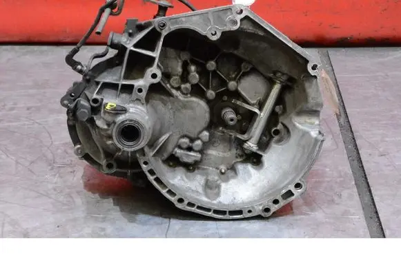 Peugeot 206 CC Manual 6 speed gearbox 20CP81