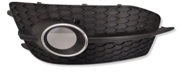 Audi Q3 8U Front bumper lower grill 8U0807681D 124206