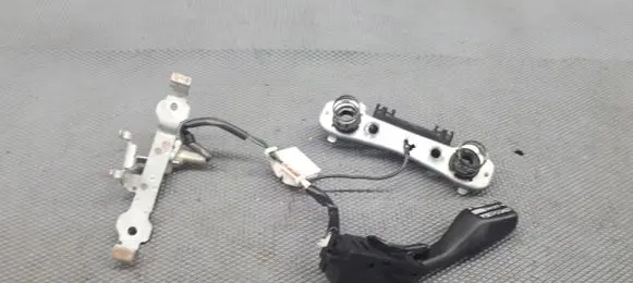 Lexus LX 470 Fog light switch 