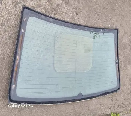 Toyota Avensis T270 Rear windscreen/windshield window 43R001583