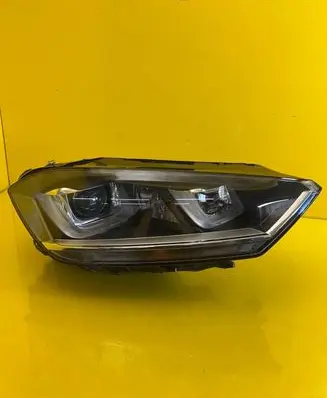Volkswagen Golf Sportsvan Headlight/headlamp 517941034B