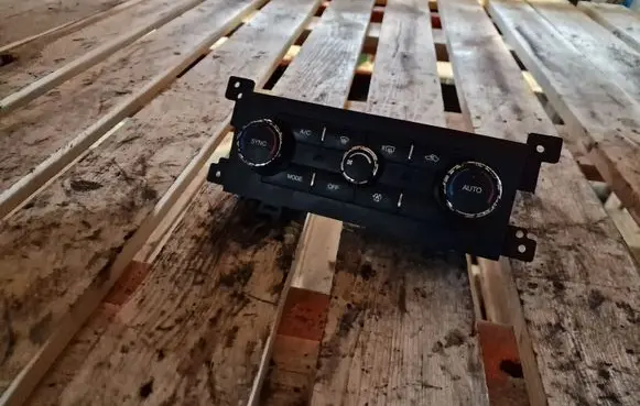 Chevrolet Captiva Climate control unit 95369303
