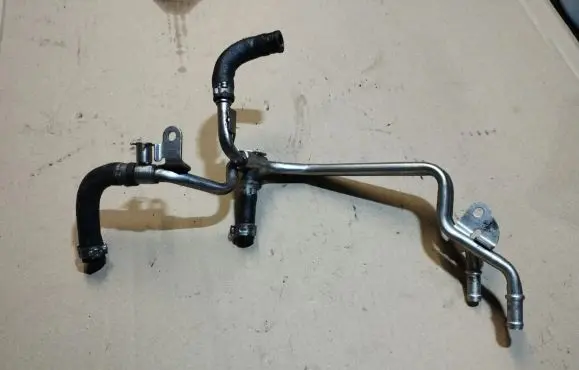 Jeep Grand Cherokee (WK) Fuel return line/hose 