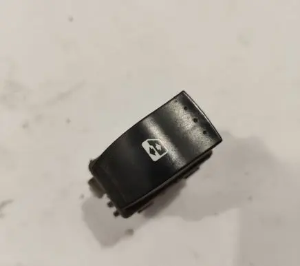 Renault Scenic II - Grand scenic II Electric window control switch 315027A