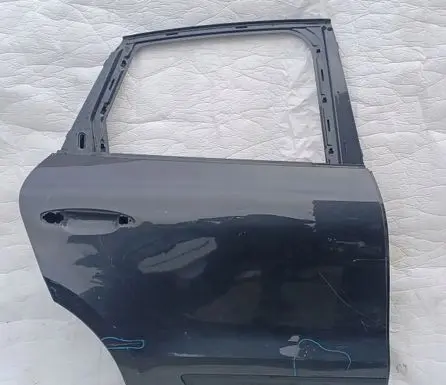 Porsche Macan (95B) Rear door