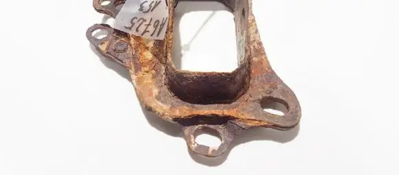 Opel Vectra B Bracket in trunk/boot 