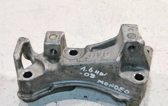 Ford Mondeo MK IV Engine mounting bracket 9688615780