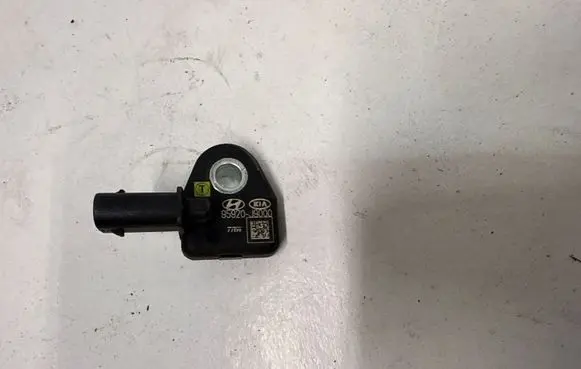 Hyundai Kona I Airbag deployment crash/impact sensor 95920J9000