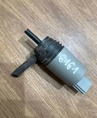 BMW X3 E83 Windscreen/windshield washer pump 6934159