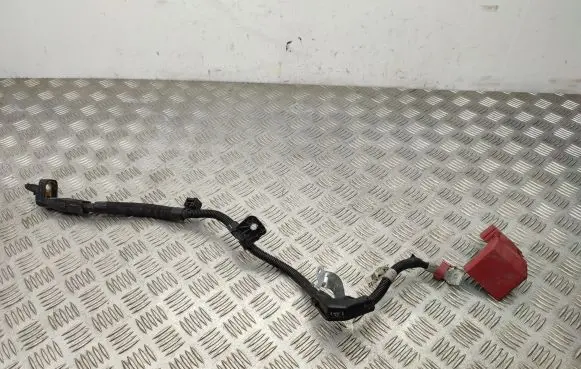 Positive cable (battery)