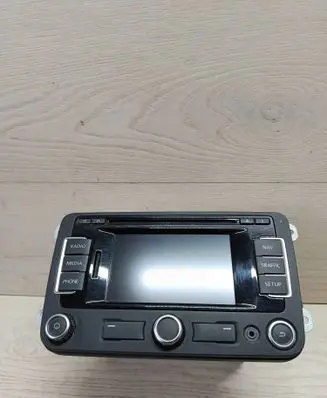 Volkswagen Golf Plus Radio/CD/DVD/GPS head unit 7612032082 3C0035270B VWZ1Z2L7301457
