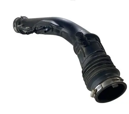 Ford Bronco Air intake hose/pipe K2G39T331CA LX619R504CF