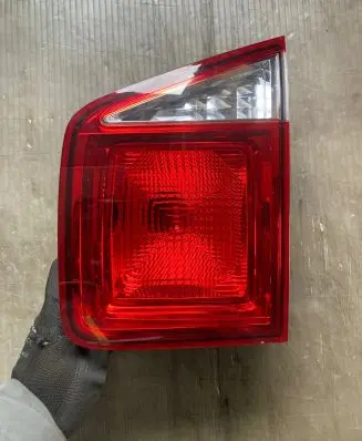 Chevrolet Orlando Tailgate rear/tail lights