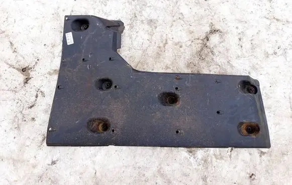 Lexus IS 220D-250-350 Engine splash shield/under tray 5816653020