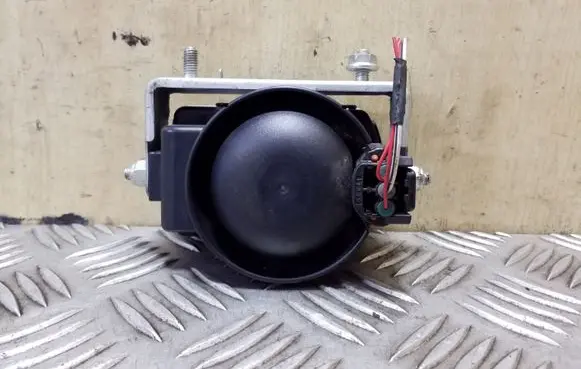 Toyota RAV 4 (XA30) Alarm system siren 8904048020 2370003080