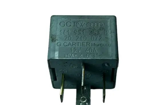 Volkswagen Touran I Other relay 141951253B 20240072