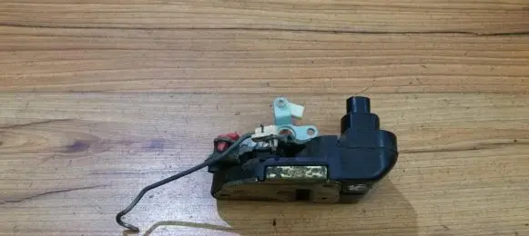 Chrysler Voyager Front door lock
