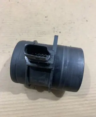 Audi A4 S4 B7 8E 8H Mass air flow meter 03G906461C 12352173 0281002735