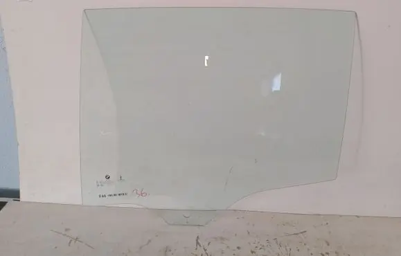 BMW 1 F40 Sliding door window/glass 
