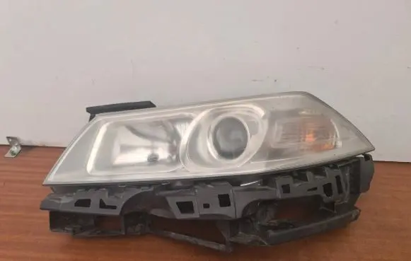 Renault Megane II Headlight/headlamp 8200412741C
