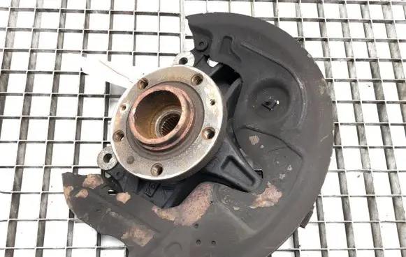 Peugeot 508 II Front wheel hub spindle knuckle