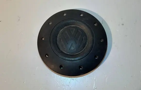 Volkswagen Transporter - Caravelle T5 Original wheel cap 7H0601151B