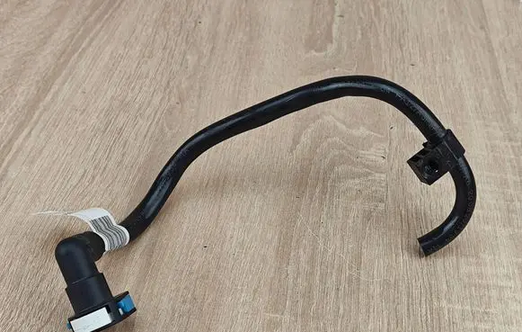 BMW 5 G30 G31 G38 Fuel line pipe 7373604