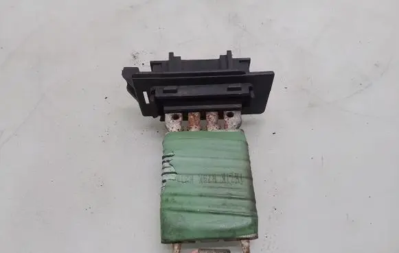 Volkswagen II LT Heater blower motor/fan resistor