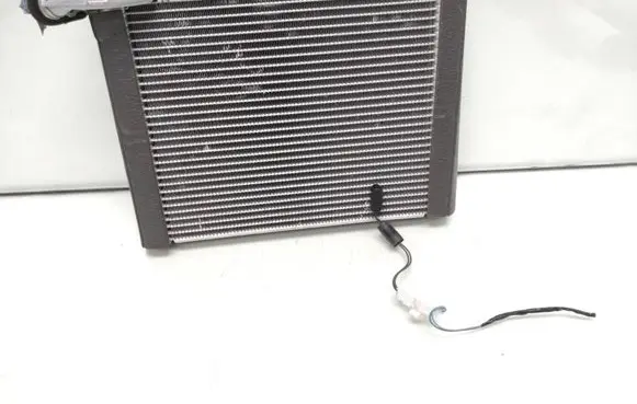 Air conditioning (A/C) radiator (interior)