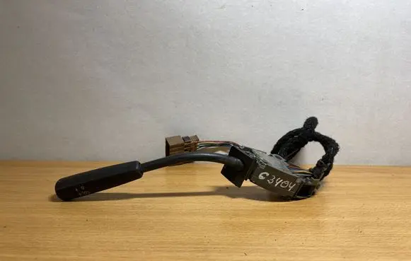 Mercedes-Benz E W210 Cruise control switch 2105400645 C3404