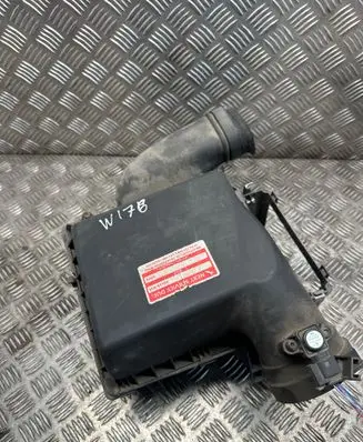 Mercedes-Benz A W176 Air filter box A6450900001 23092014 4012264E