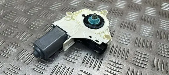Land Rover Discovery 4 - LR4 Front door window regulator motor AH2214B552AA