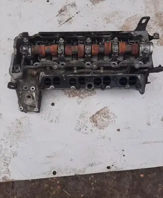 Opel Zafira A Engine head 9128018
