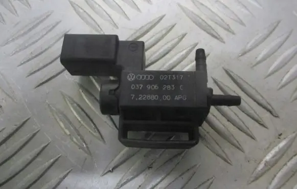 Audi A4 S4 B6 8E 8H Valve vacuum 037906283C