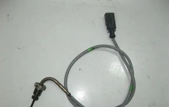 Audi Q3 8U Exhaust gas temperature sensor 04L906088EA