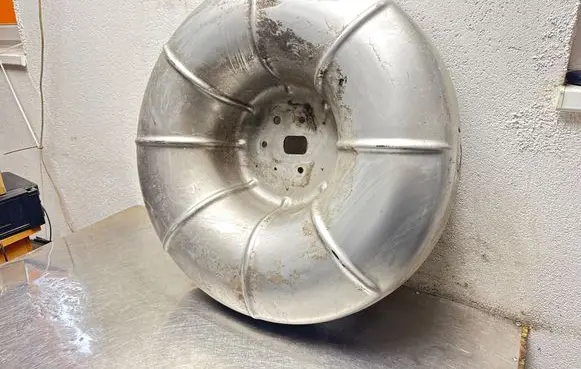 Opel Frontera B Spare wheel section trim 