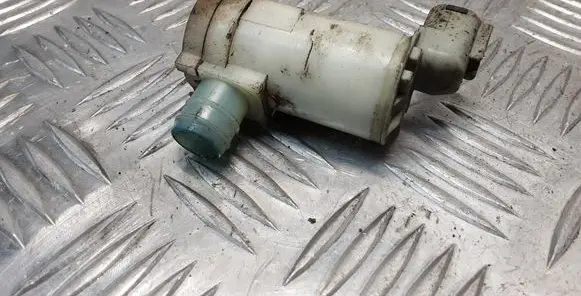 Nissan Patrol Y61 Windscreen/windshield washer pump 2224620A
