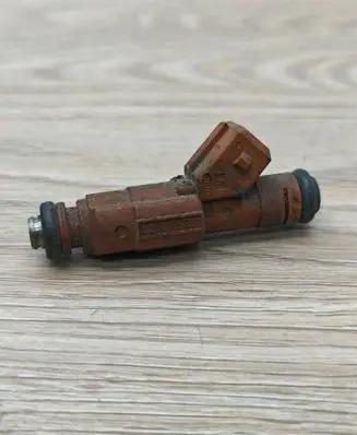 Volvo XC90 Fuel injector 9186340