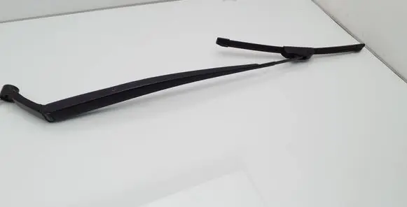 Toyota Prius (XW20) Front wiper blade arm 8521147070