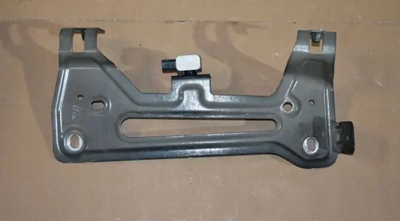 Porsche Cayenne (9Y0 9Y3) Fender mounting bracket 9Y0821432B55