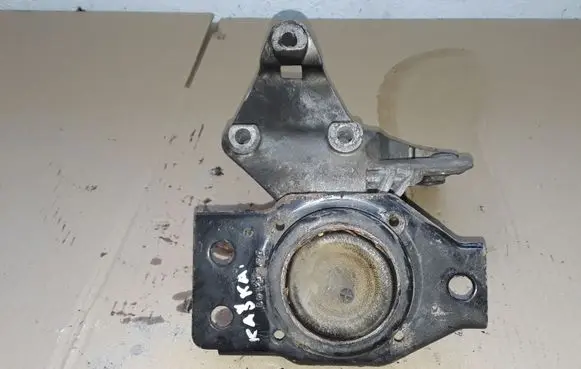 Nissan Qashqai Engine mount bracket NOCODE