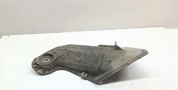 BMW X5 E53 Engine mounting bracket 6761565