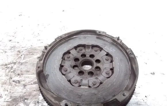 Opel Movano B Dual mass flywheel 302050684R