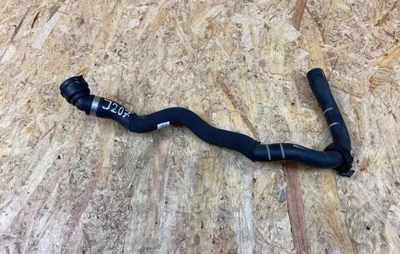 BMW 1 F40 Engine coolant pipe/hose 6832801