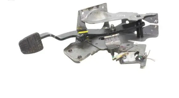 Chevrolet Captiva Brake pedal